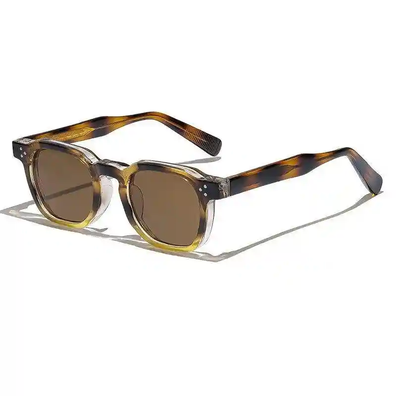 C06 Brown