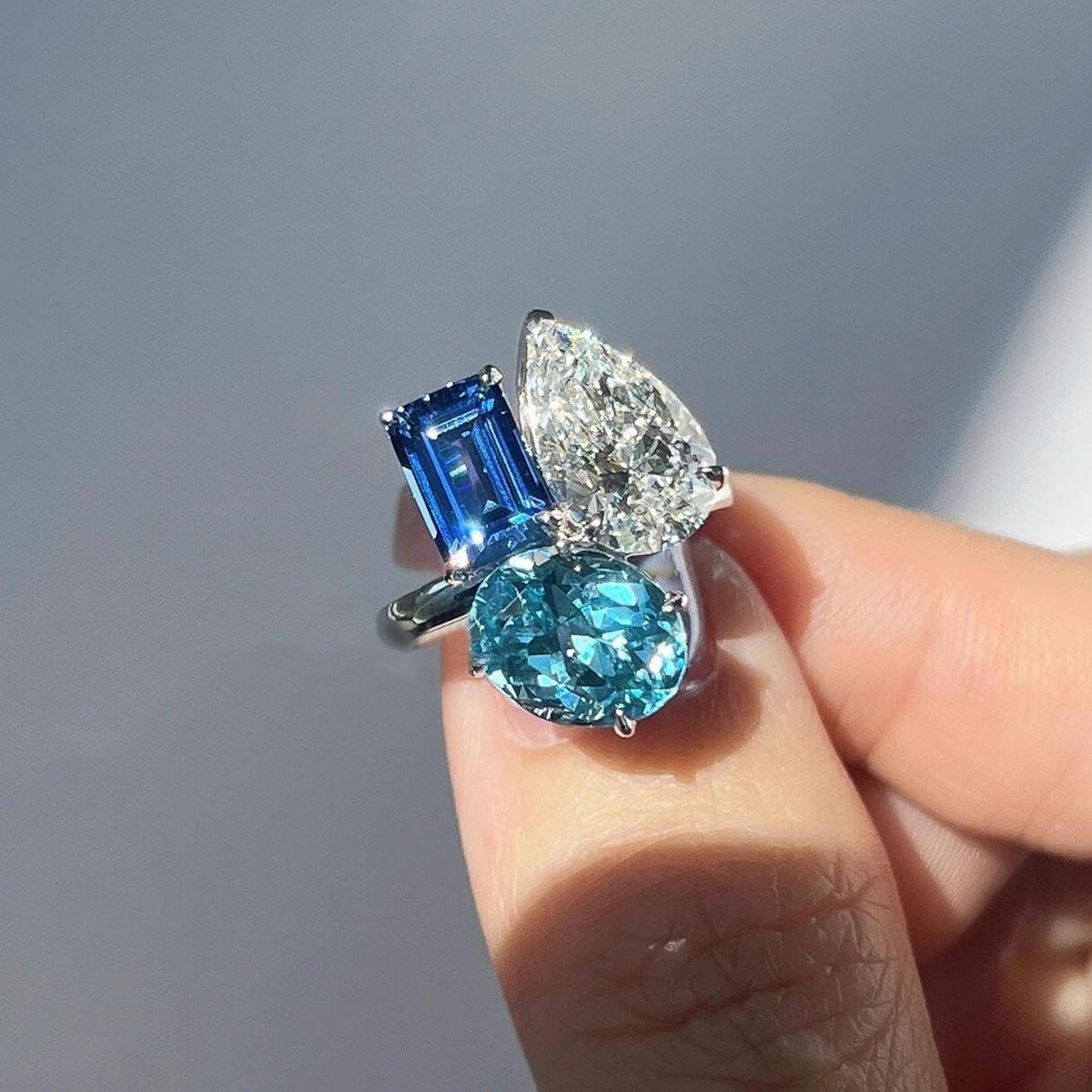 Xiaohongshu's Popular White, Light Blue And Dark Blue Color Matching Large Sparkling Diamond Ring, Accessible Luxury Fashion Index Finger Ring, One …