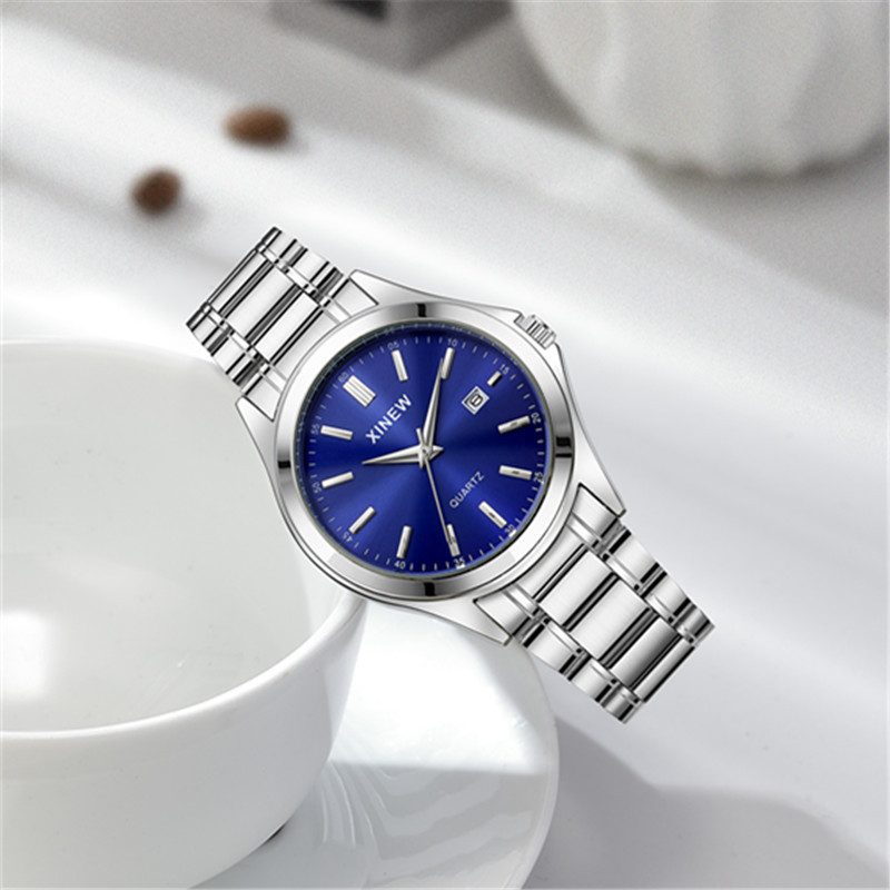 Fashionable Casual Stainless Steel Strap Calendar Quartz Watch