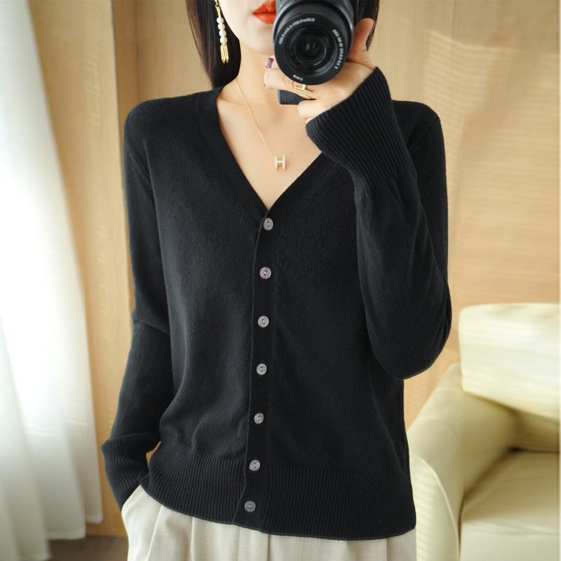 SpringSummer V-neck Cardigan Long-Sleeve Knit Top