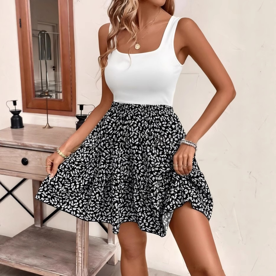 Floral-print A-line Dress With A Floral Pattern And A Vest Design