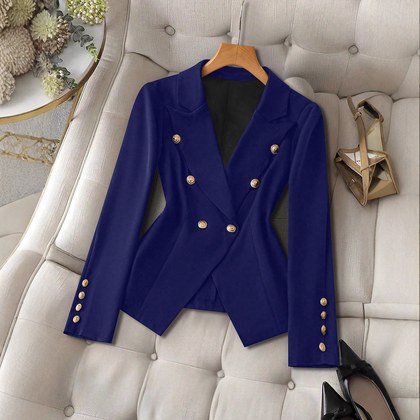 Elegant Womens Blazer For A Sophisticated Commute