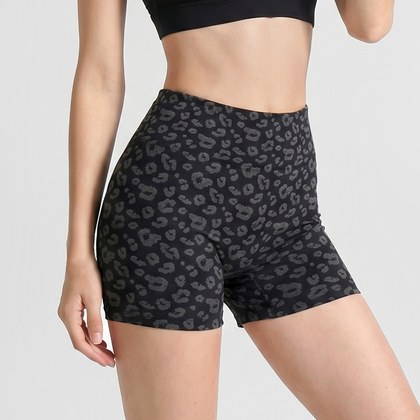 Leopard-Print Yoga Shorts For Fitness And Exercise
