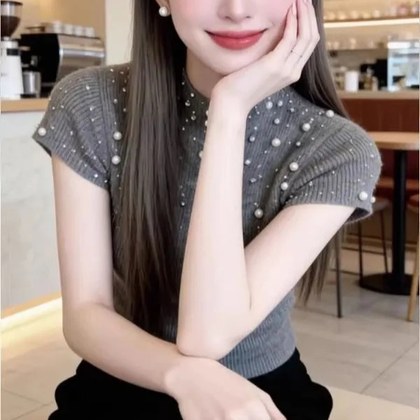 Casual Short-sleeved Unique Knit Top