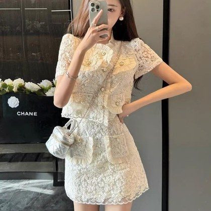 Sophisticated And Elegant Two-piece Set For Women
