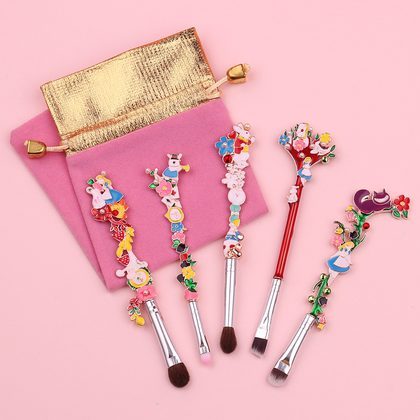 5 pcs Alice Makeup Brushes Design Horsehair Contouring Eyeshadow Brush Eyebrow Brush Lip Brush Beauty Tool